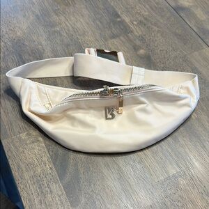 Cream buffbunny Belt Bag